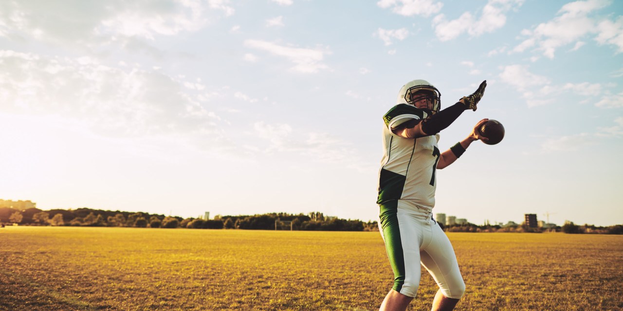 Off-Season Exercises For Quarterback Arm Strength